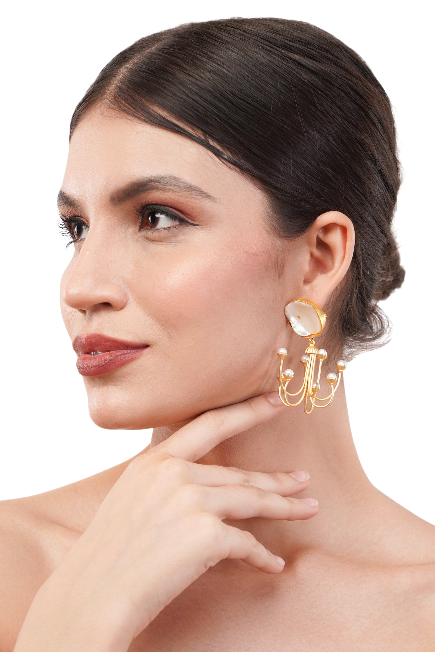 1Gm Gold Earing With Rounded Stone